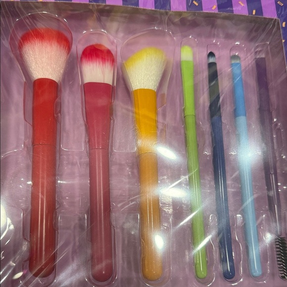 Macy's Colorful Brush Set - Picture 4 of 9